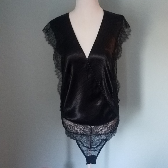 🔴sold🔴Victoria's Secret Lace Bodysuit - Picture 3 of 3